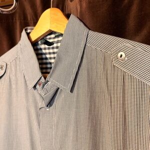 Benetton shirt with contrast cuffs